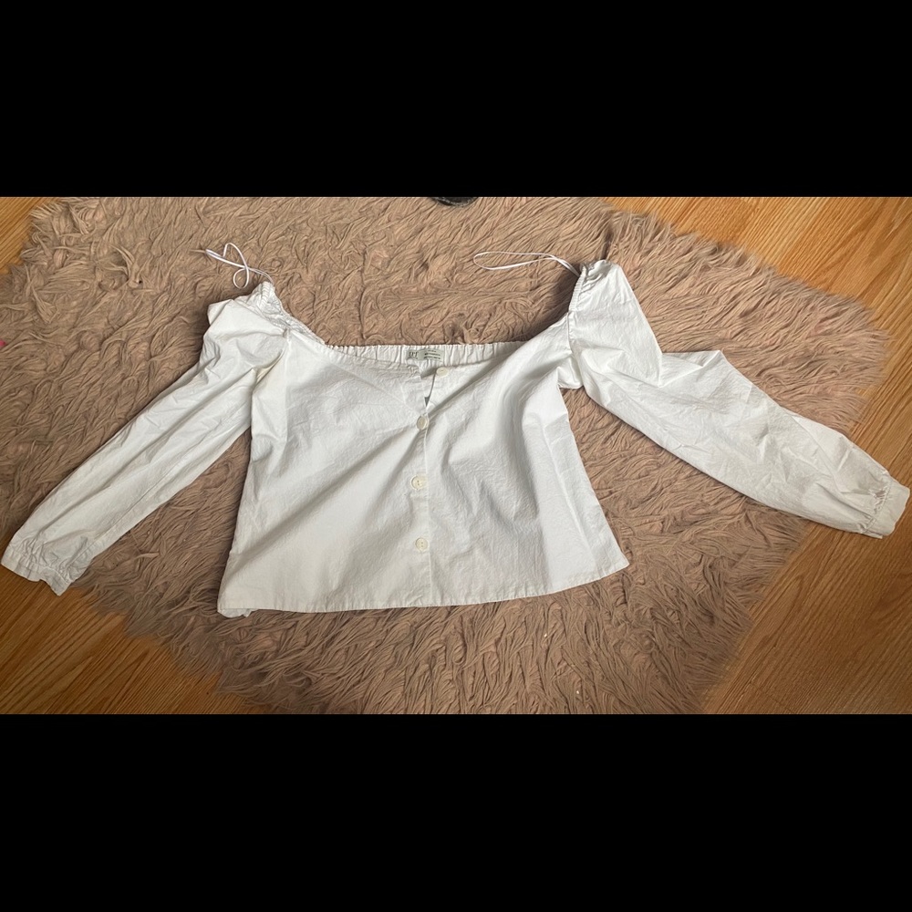 Off the shoulder long sleeve Zara shirt